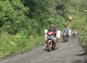 Dana Desa Tahap Pertama Terealisasi, Jalan Strategis di Desa Tambelang Probolinggo Mulus Diaspal