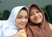 Viral! Strategi Belajar Dua Siswi SMA Islam Jember Ini Bikin Netizen Terinspirasi