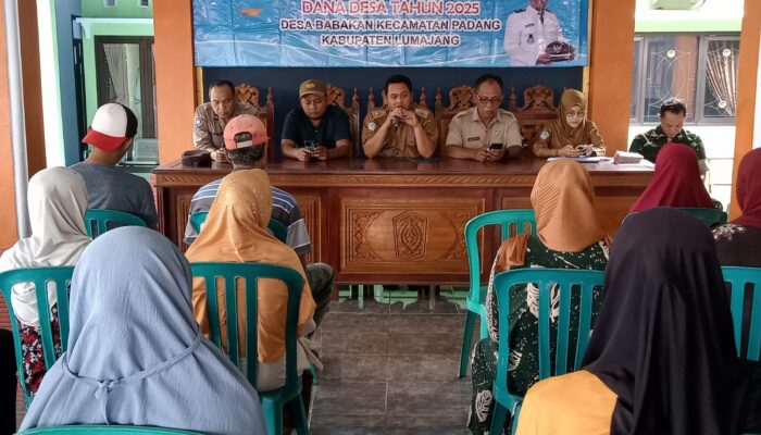 Desa Babakan Lumajang Salurkan BLT Dana Desa Tahap 1