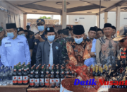 Sikat Habis Miras! Pemkab Probolinggo Musnahkan Sepuluh Ribu Botol demi Selamatkan Generasi Muda