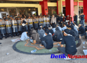 Ricuh di Sumenep: Demo GMK Berujung Penyegelan Kantor Pemkab, Tuntut Bupati Hadir dan Cabut Izin Migas