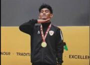 Diarak Pakai Gerobak, Dimas Lukito Peraih Emas Kejuaraan Asia dapat Penghargaan Dari Bupati Probolinggo