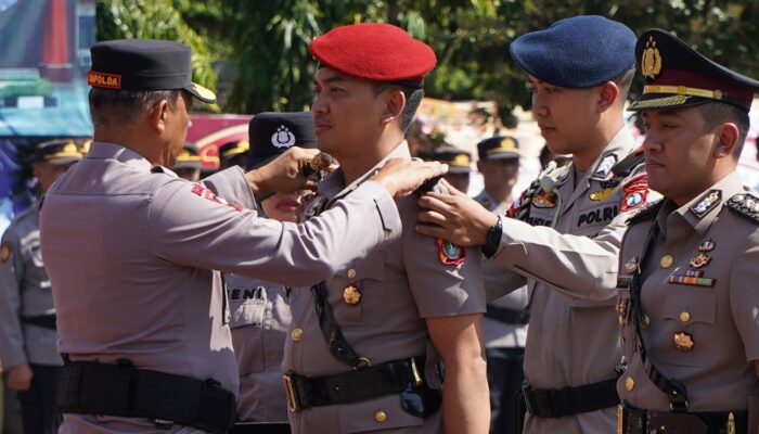 Kapolda Jatim Pimpin Upacara Sertijab,  Kapolres Probolinggo Resmi Berganti