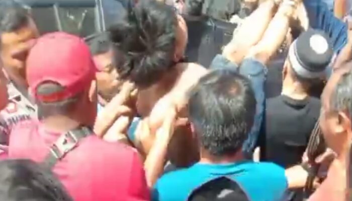 Curi Motor Milik Jemaah Salat Jumat, Dua Pelaku Babak Belur Dihakimi Warga