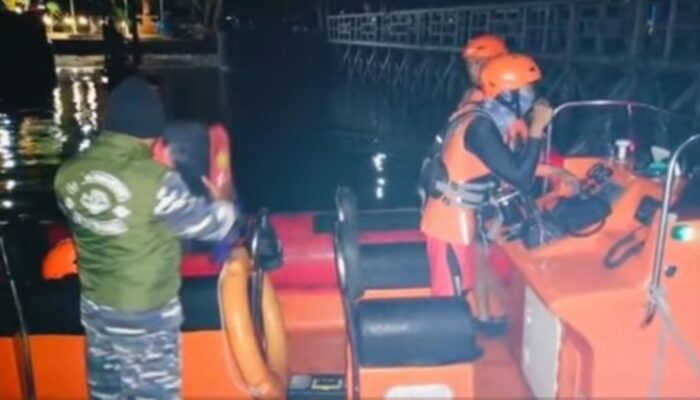 Basarnas Kerahkan Tim dan Helikopter Cari Korban Tenggelam KMP Tunu Pratama Jaya