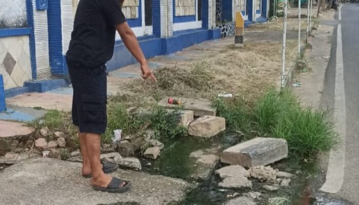Warga Banyuates Sampang Keluhkan Bau Menyengat dari Gorong-Gorong