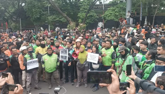 Deretan Daerah yang Menggelar Aksi Demonstrasi Buntut Driver Ojol Affan Tewas Dilindas Barracuda