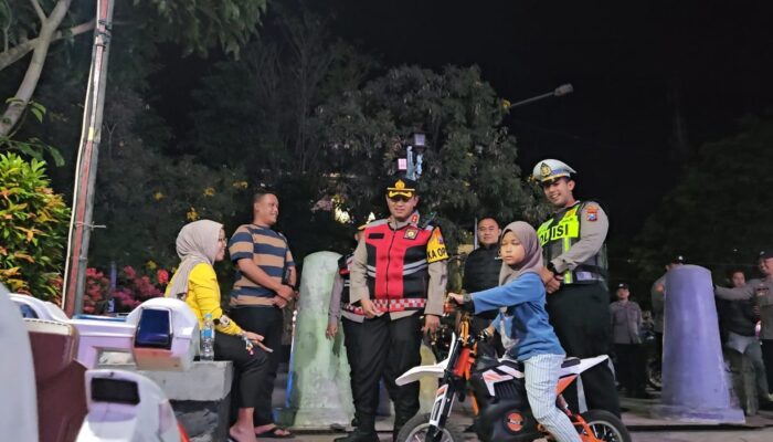 Personel Gabungan Polres Probolinggo Gelar Patroli Skala Besar, Ada Apa?