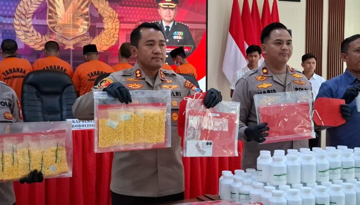 Polres Probolinggo  Ringkus 12 TSK Narkotika, Ratusan Ribu Butir Pil dan Sabu Diamankan
