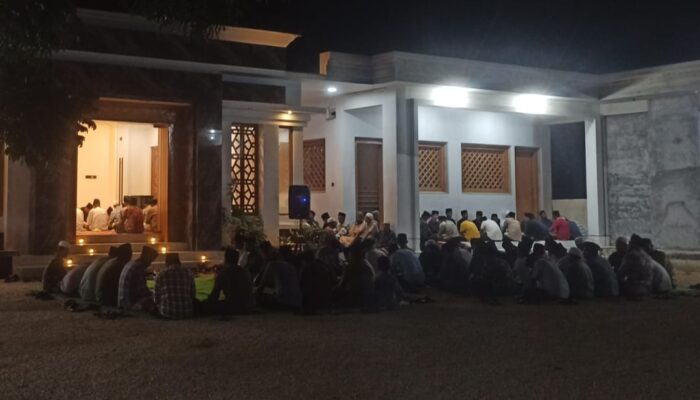 Silaturahmi dan Religius, Ratusan Orang di Sampang Bermaulid Nabi 