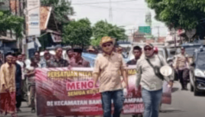 Ganti Rugi Rumpon Rp6 Miliar Belum Cair, Nelayan Banyuates Segel Proyek Pasar Ikan Bersih
