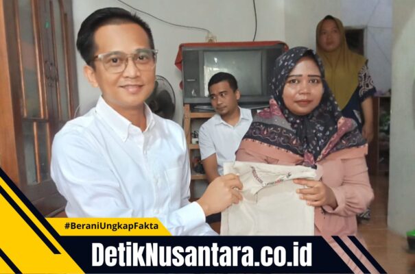 Ketua DPRD Probolinggo Oka Mahendra Salurkan Seragam untuk Majelis Muslimat An-Nur