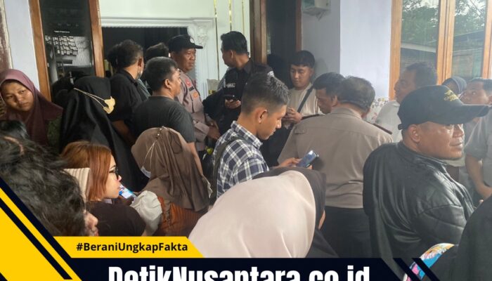 Tertipu Aplikasi MBA, Ratusan Warga Probolinggo Geruduk Rumah Koordinator