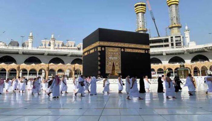 Kronologi Penipuan Umroh Murah Rp18 Juta di Madura: Jemaah Tak Bisa Pulang, Pelaku Diburu