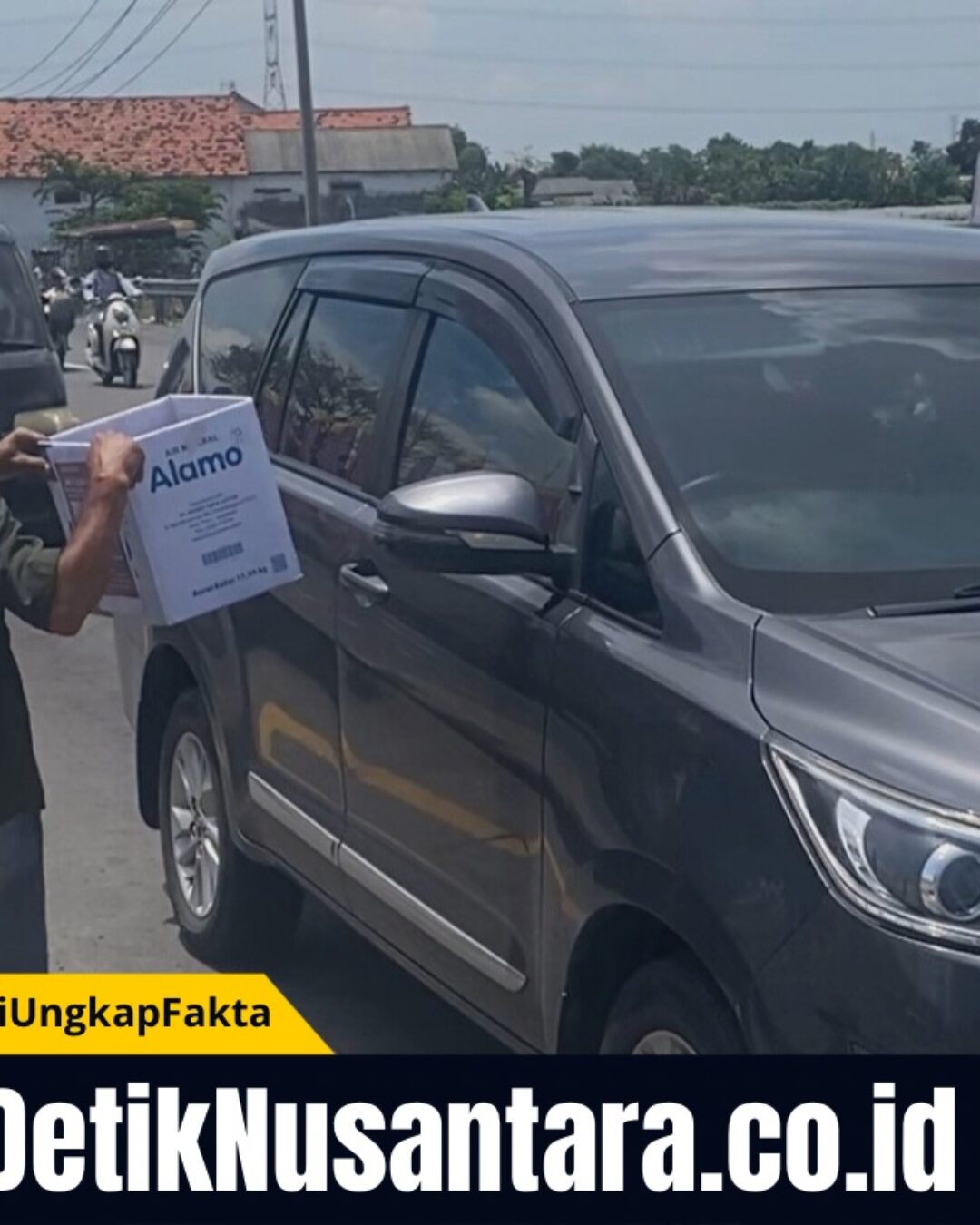 Aksi Sosial di Exit Tol Leces: Wartawan dan Aktivis Probolinggo Bantu Sopir Truk Asal Jember