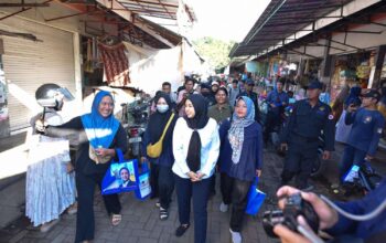 Perkuat Ekonomi Akar Rumput, Dini Rahmania Dorong Budaya Belanja di Pasar Tradisional