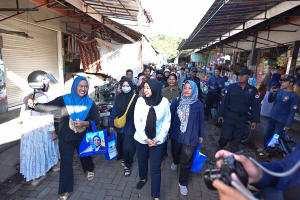 Perkuat Ekonomi Akar Rumput, Dini Rahmania Dorong Budaya Belanja di Pasar Tradisional