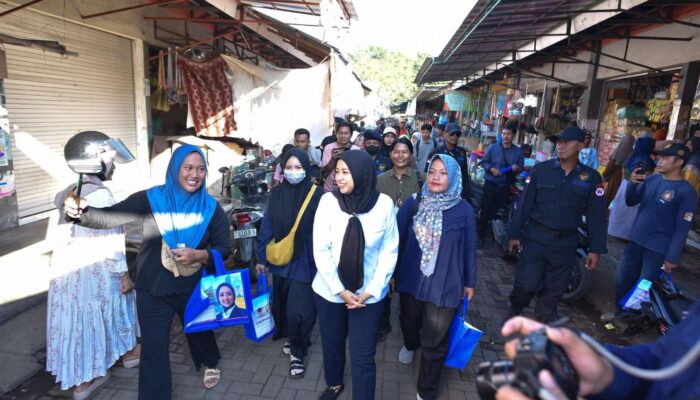 Perkuat Ekonomi Akar Rumput, Dini Rahmania Dorong Budaya Belanja di Pasar Tradisional