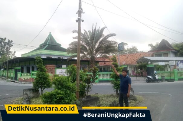 Cegah Kriminalitas, Pemdes Boreng Pasang Belasan CCTV dan PJU di Titik Rawan