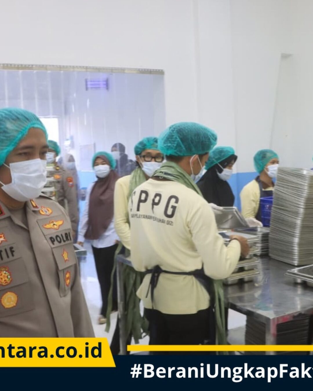 Dukung Program Pemerintah, SPPG Polres Probolinggo Distribusikan Makan Bergizi Gratis ke 2.441 Siswa di Maron