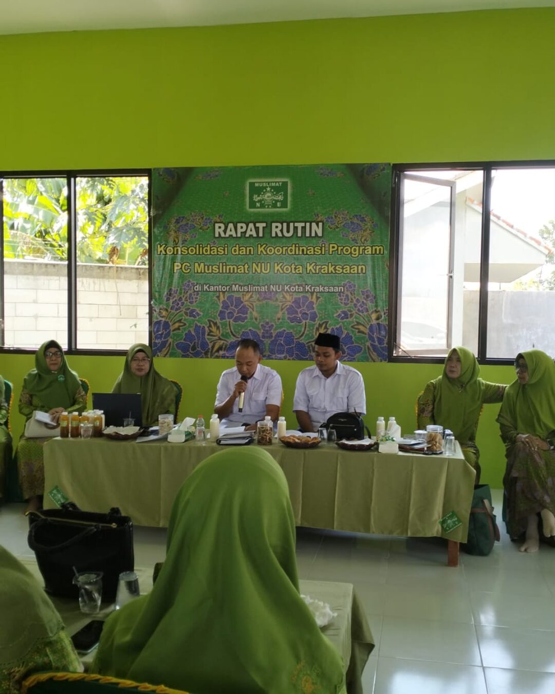 Gandeng LPBH PCNU Kraksaan, Muslimat NU Kraksaan Siapkan Kader Tangguh Melek Hukum dan Organisasi