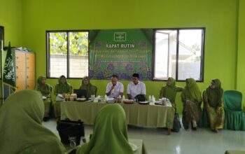 Gandeng LPBH PCNU Kraksaan, Muslimat NU Kraksaan Siapkan Kader Tangguh Melek Hukum dan Organisasi