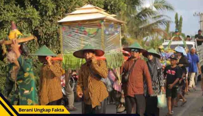Grebeg Tumpeng Meriahkan 1 Muharam 2026, Warga Desa Tumpeng Panjatkan Doa Keselamatan dari Ancaman Erupsi Semeru