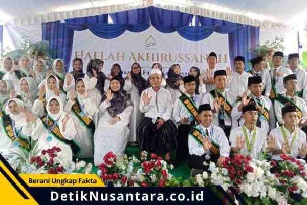 Wisuda Tahfidz Al Fatah Lumajang, H. As’at Malik Siapkan Santri Jadi Wirausahawan Mandiri