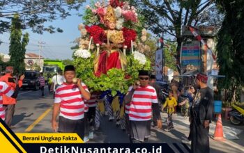 Tradisi Petik Laut Desa Binor Meriah, Kades Berkostum Ratu Majapahit Pimpin Kirab Budaya