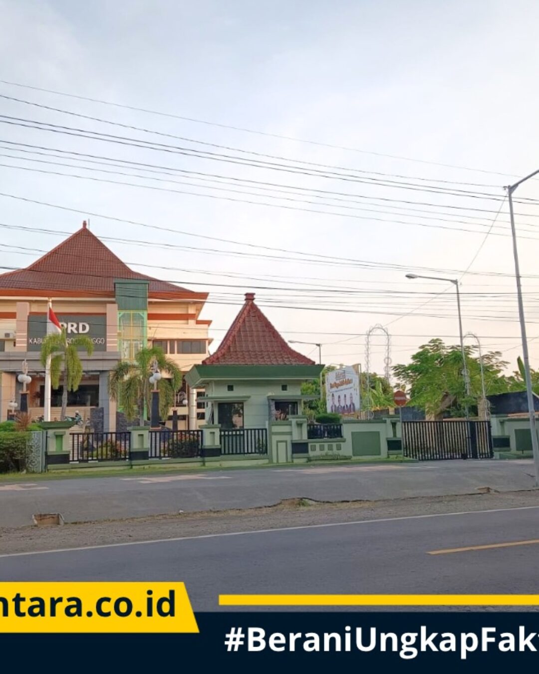 Sikap Sekwan DPRD Probolinggo Saling Lempar Soal Banner Anggaran Rp83 Miliar Memantik Tanda Tanya Besar