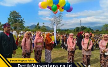Karnaval RA dan MI Al-Hanafiyah Talkandang Kotaanyar Probolinggo Meriah, Warga Antusias Saksikan Pawai