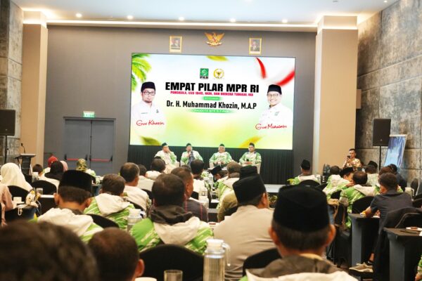 Dr. Muhammad Khozin Gelar Sosialisasi 4 Pilar Kebangsaan di Pesantren Darul Arifin 2 Jember: Paparkan Keutamaan Ideologi Bernegara