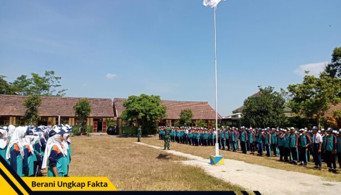 MPLS SMPN 2 Sukodono Libatkan BNN, Polres, dan Puskesmas untuk Bentuk Siswa Berkarakter dan Bebas Narkoba