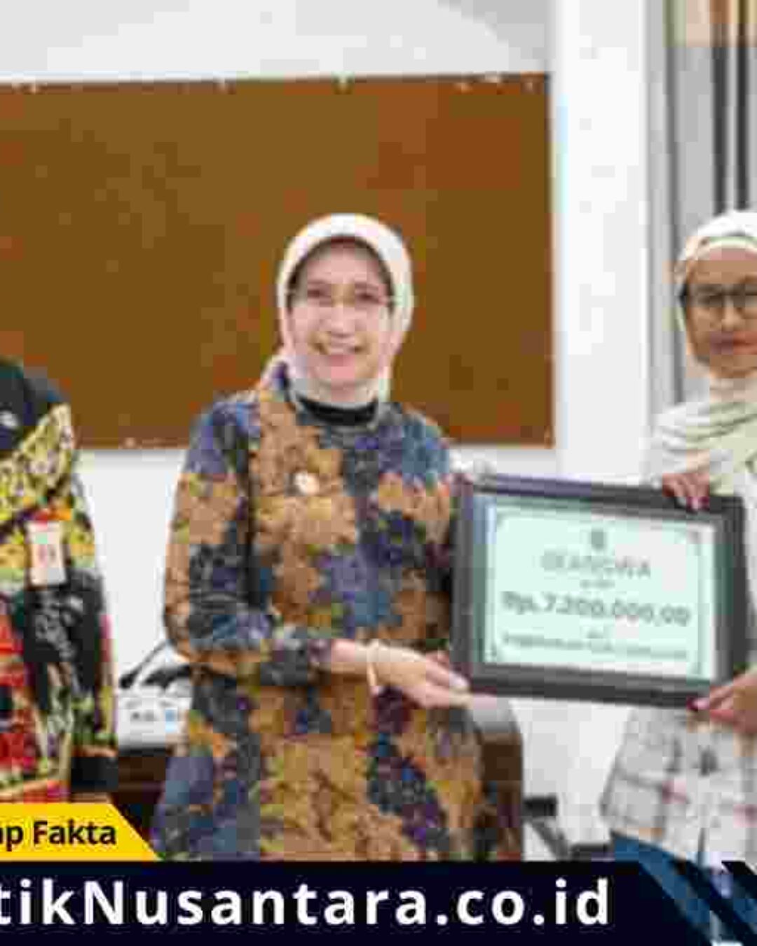 114 Mahasiswa Berprestasi dari Keluarga Kurang Mampu Terima Beasiswa Tahap Akhir, Bupati Lumajang Bekali Kesiapan Hadapi Dunia Kerja