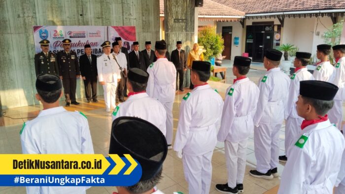 Camat Bungatan Kukuhkan Anggota Paskibra 2026, Siap Tugas pada HUT Ke-81 RI