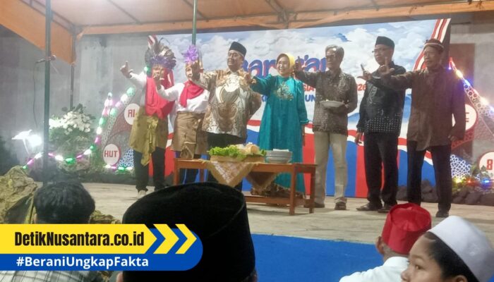 Warga RW 07 Ditotrunan Lumajang Gelar Malam Barikan Sambut HUT ke-81 RI