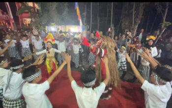 Pawai Kemerdekaan Tiris Barat Meriah, Siswa dan Wali Murid Tampilkan Beragam Kostum Budaya