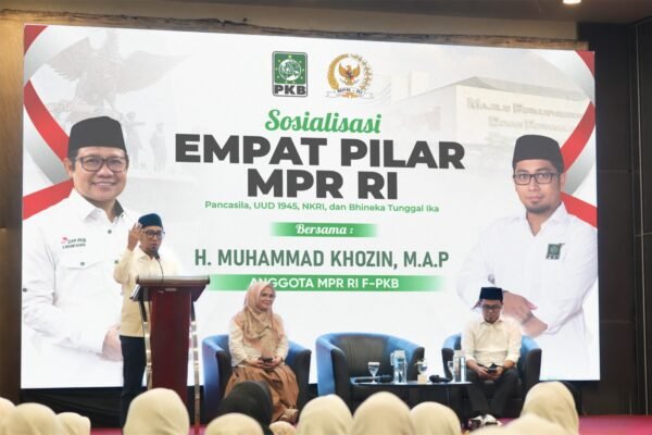Sosialisasi 4 Pilar Kebangsaan di Ponpes Darul Arifin 2 Jember, Gus Khozin Tekankan Sinergi Pancasila dan NKRI