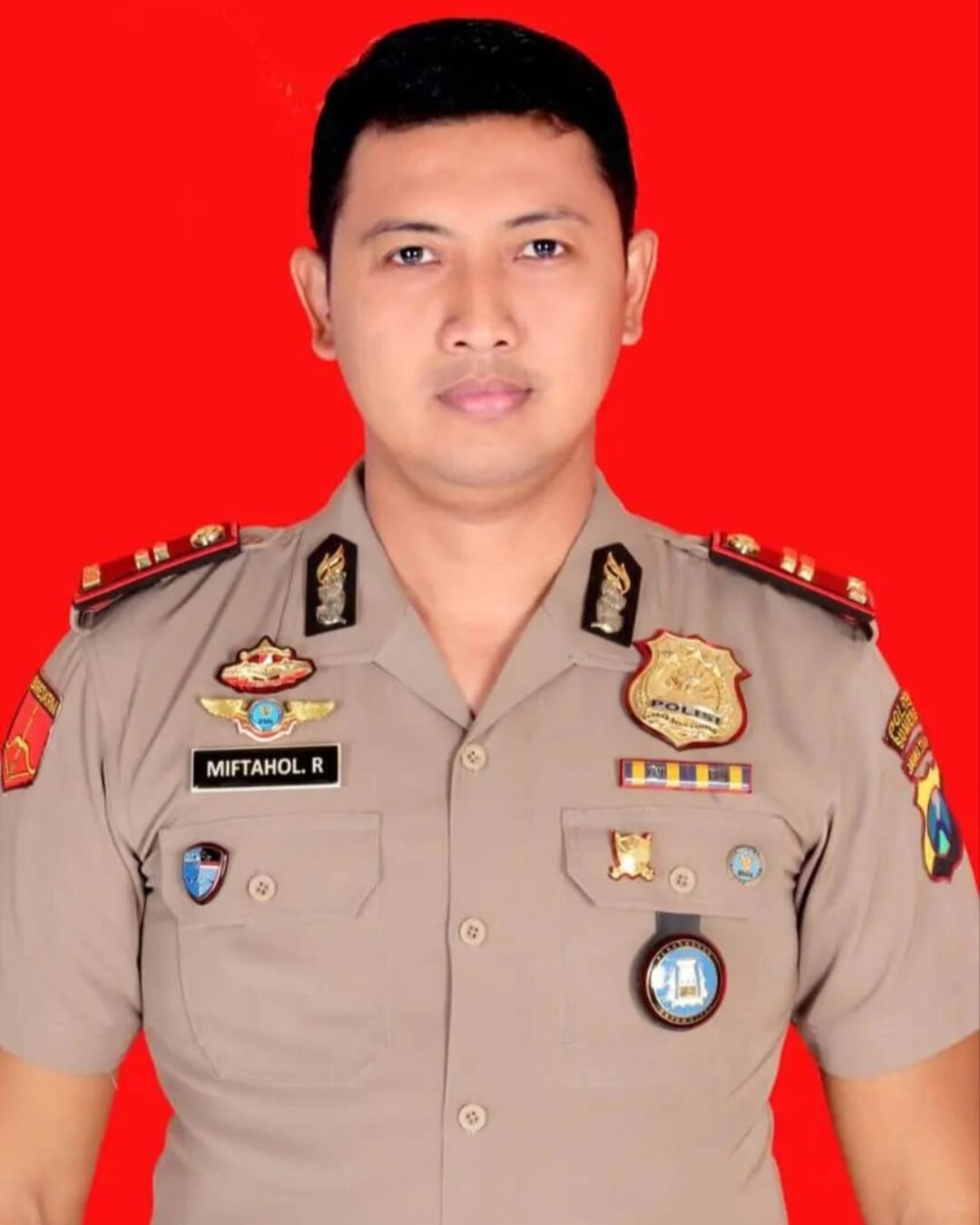 Sosok Iptu Miftahol Rahman, Kapolsek Krejengan yang Ramah dan Tegas serta Dekat dengan Ulama