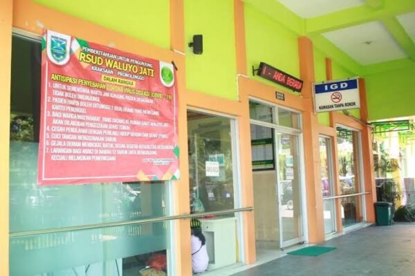 Jasa Medis Susulan Perawat RSUD Waluyo Jati Kraksaan Belum Cair 8 Bulan, Diduga untuk Bayar Hutang