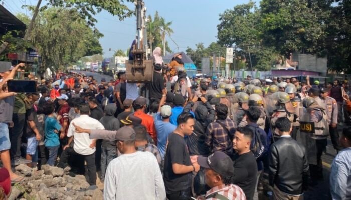 Eksekusi Lahan Sengketa di Probolinggo Ricuh, 320 Meter Persegi Dibongkar, 160 Meter Ditangguhkan