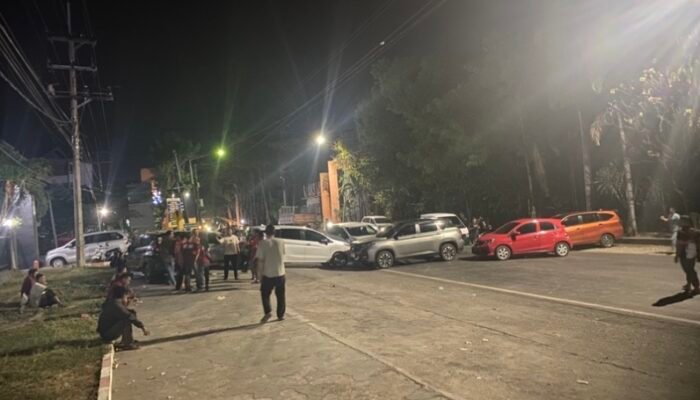 Madas Geruduk Polres Probolinggo, Jalur Pantura Diblokade Dua Jam